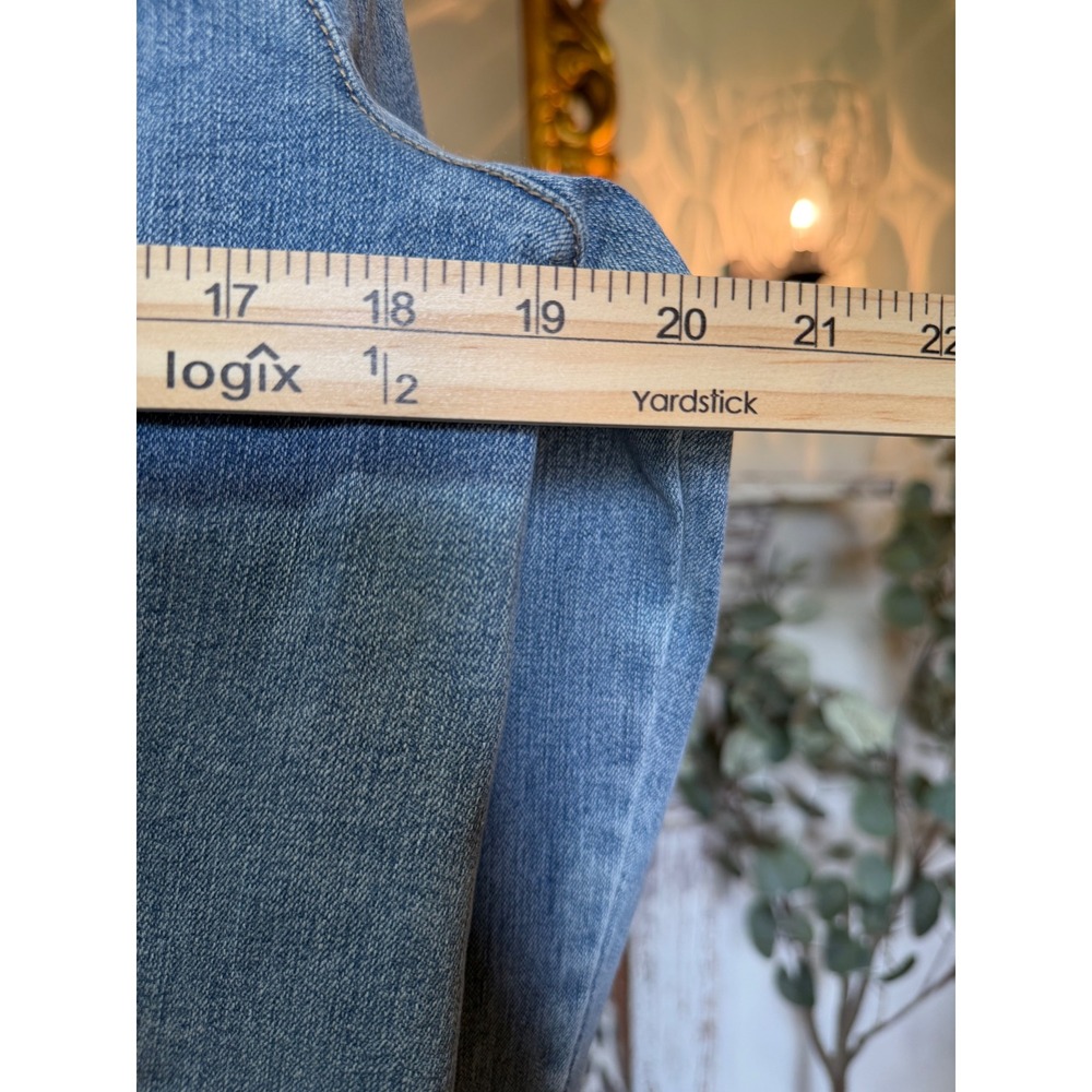 LOGO Lori Goldstein Denim Jacket Light Wash Raw Hem Longline Trucker Blue 6 - Picture 7 of 10